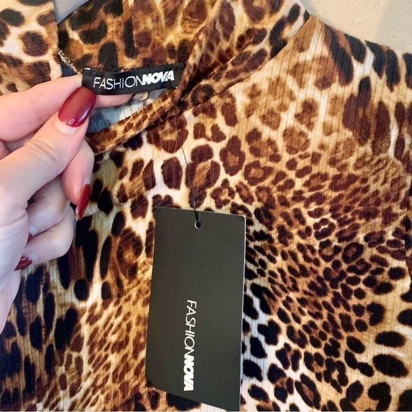 NWT FashionNova Crop Top Small Leopard Animal Print Stretchy Ribbed Long Sleeve - Picture 8 of 12
